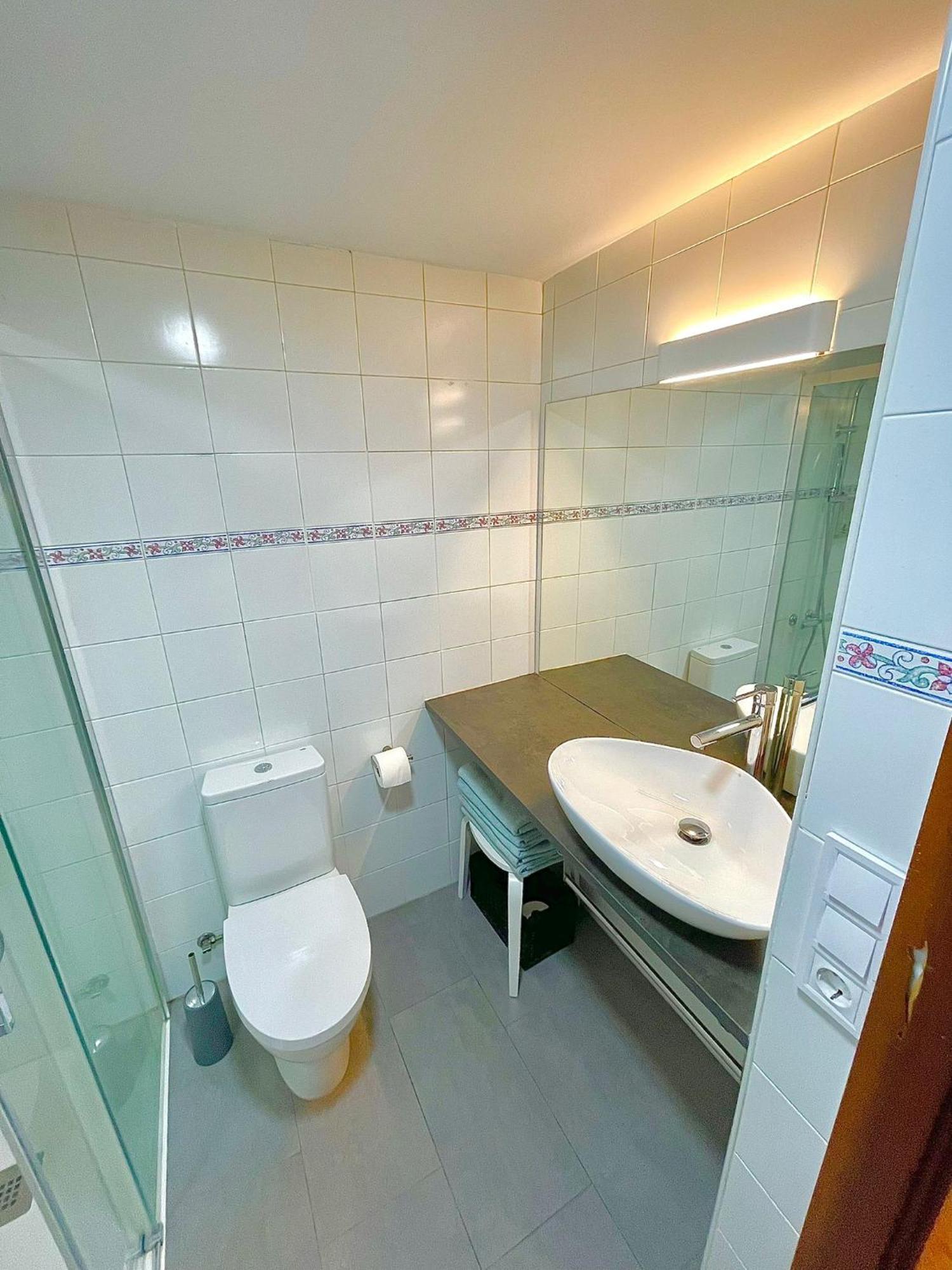 Paraguas Guesthouse โอเบียโด ภายนอก รูปภาพ