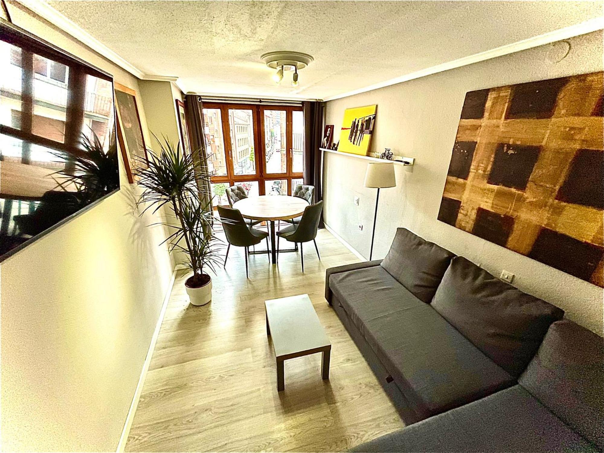 Paraguas Guesthouse โอเบียโด ภายนอก รูปภาพ